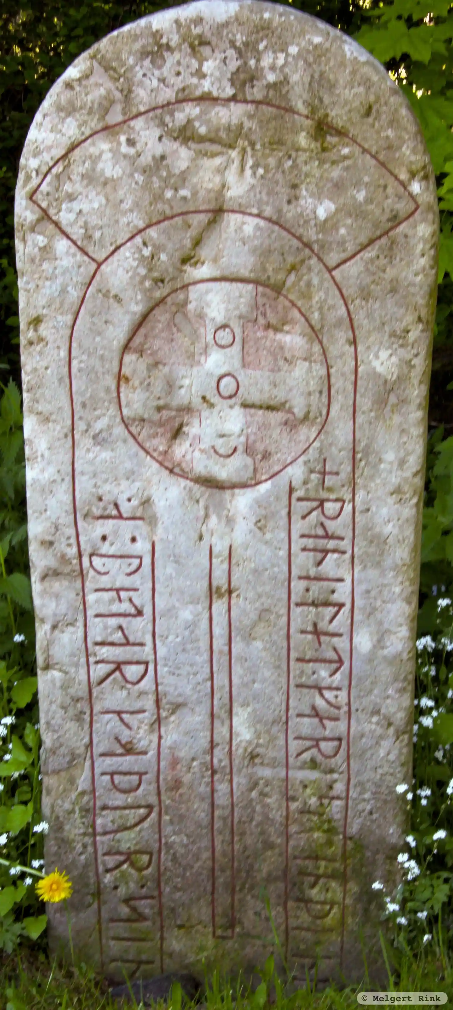 Runic inscription in grave context Vg93, L1961:3736 in Rådene parish, Skövde municipality