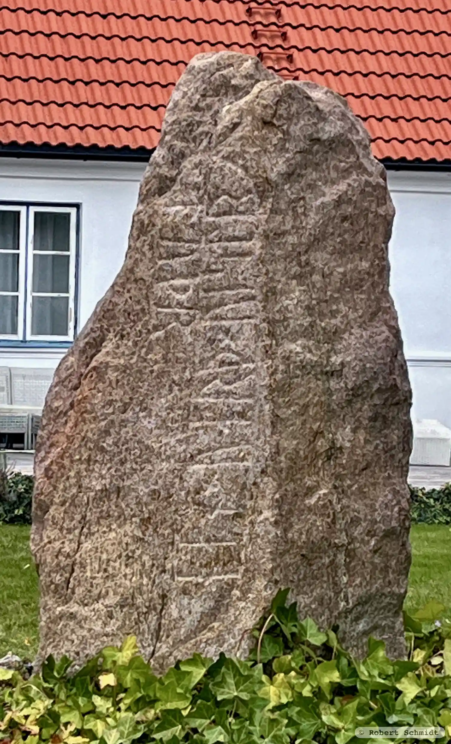 Rune-stone DR266, L1989:7465 in Uppåkra parish, Staffanstorp municipality