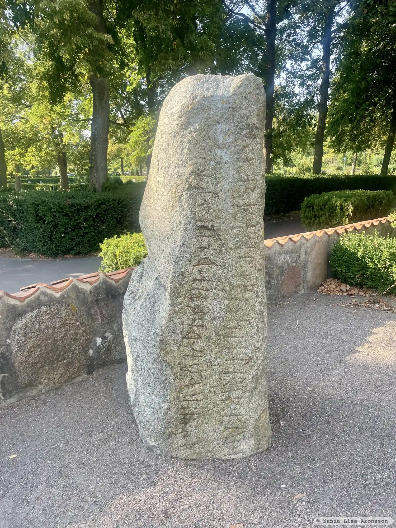 Rune-stone Fosiestenen, DR262, L1988:4444 in Malmö parish, Malmö municipality