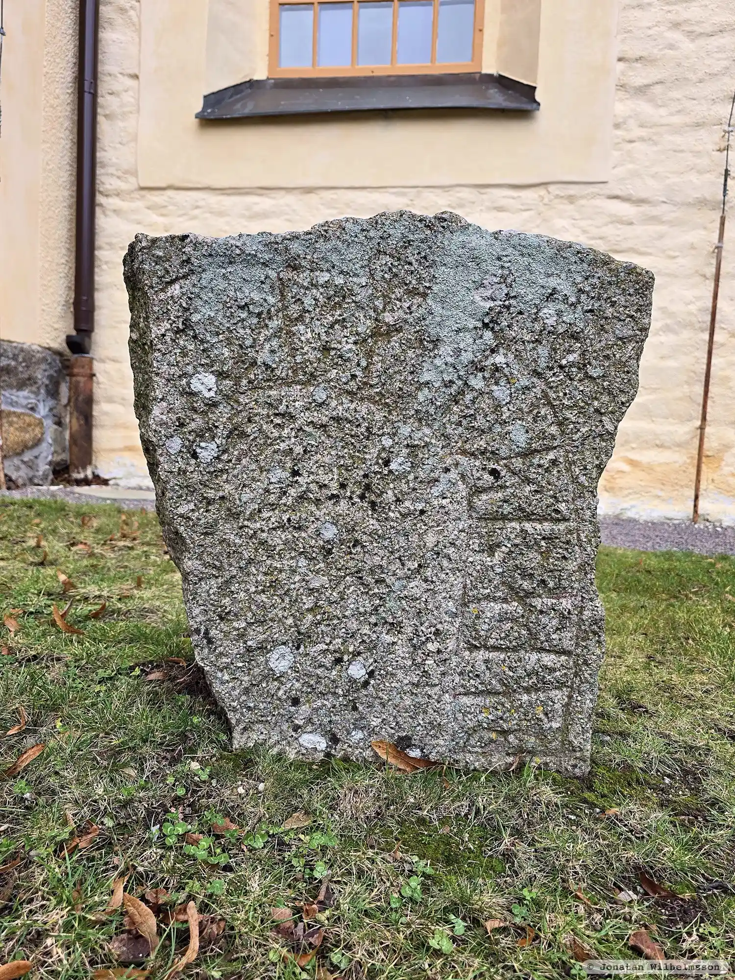 Рунічний камінь Ög107, L2011:2926 у Kärna парафія, Linköping муніципалітет