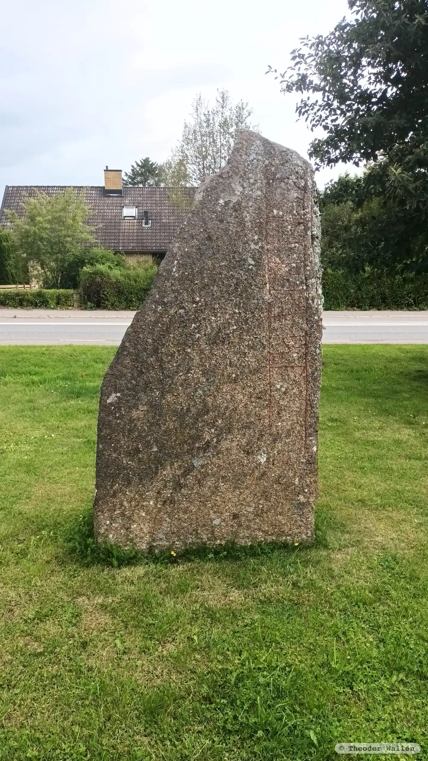 Rune-stone Ög199, L2010:3239 in Sya parish, Mjölby municipality
