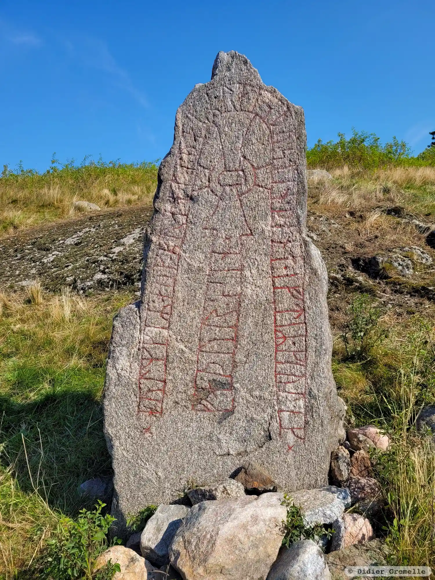 Rune-stone Ög20, L2012:6784 in Kuddby parish, Norrköping municipality