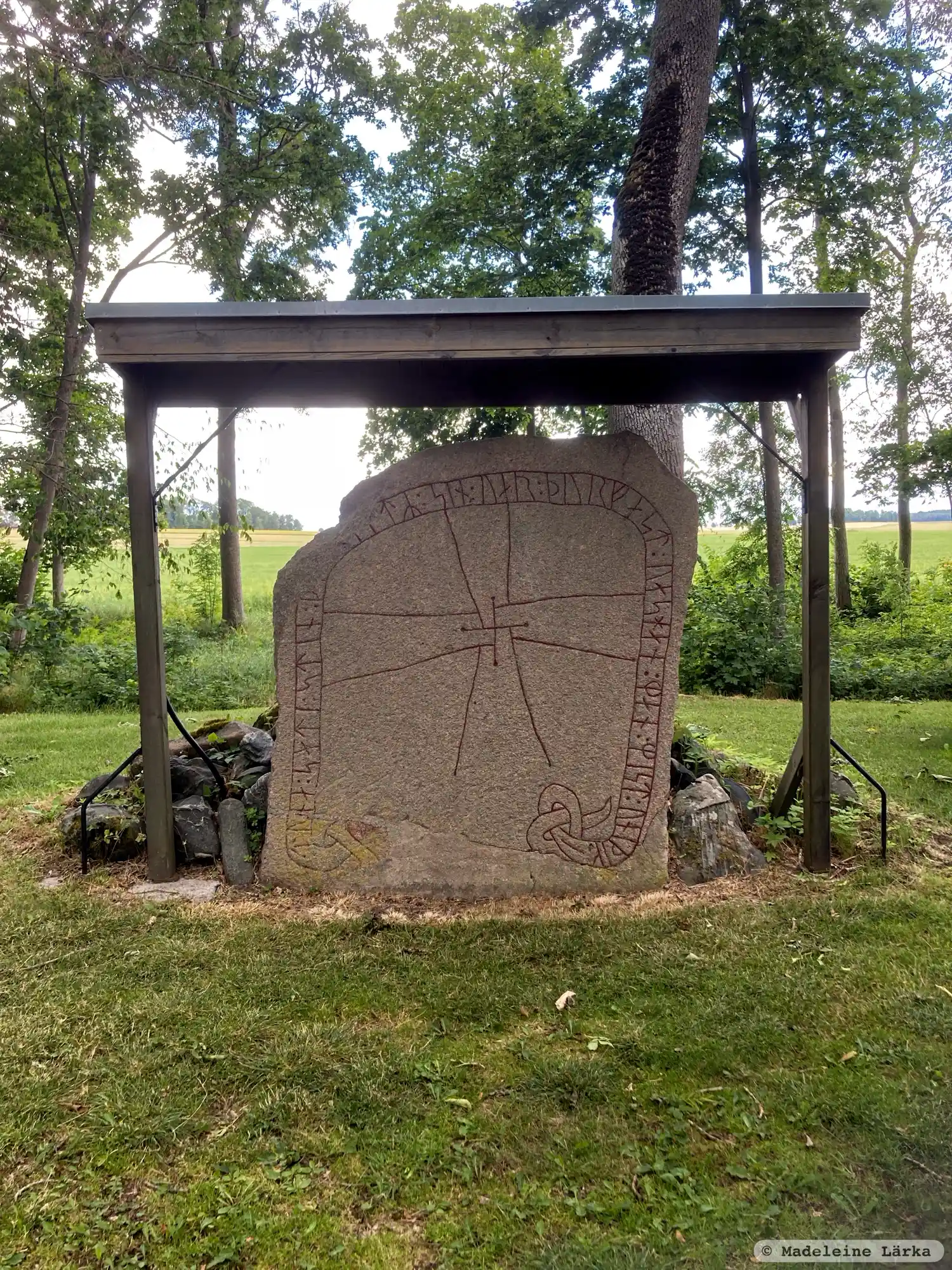 Rune-stone Ög77, L2012:8466 in Hov parish, Båstad municipality