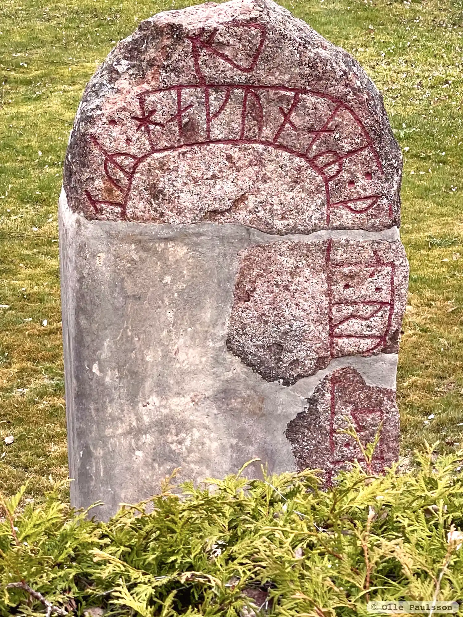 Rune-stone Sm127, L1974:4056 in Bredestad parish, Aneby municipality