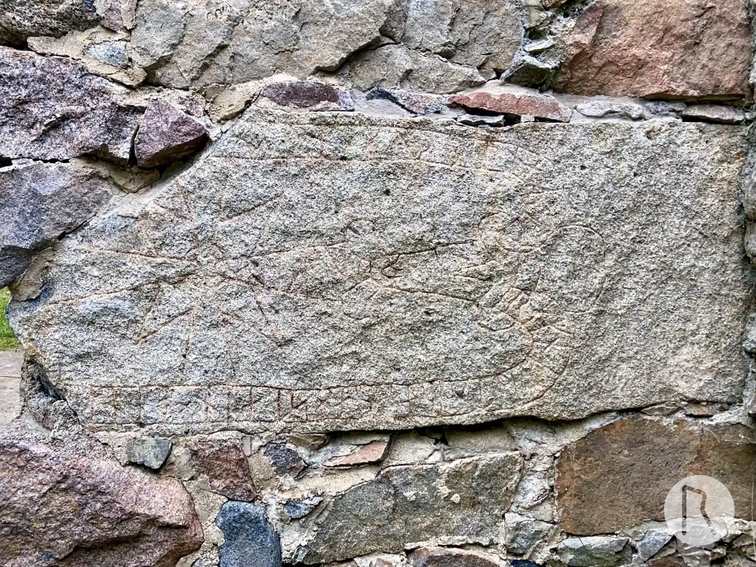Rune-stone Sö177, L1984:7255 in Mariefred parish, Strängnäs municipality