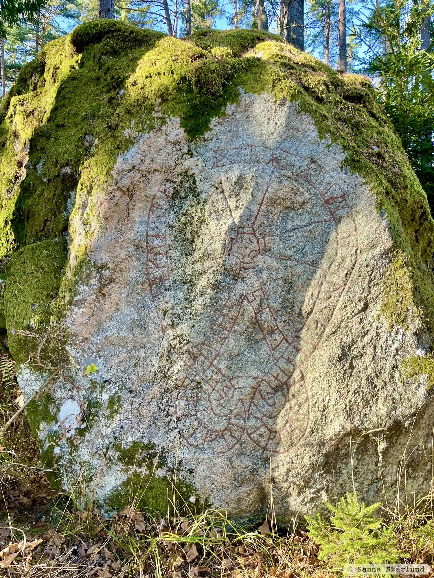 Rune inscriptions in Björnlunda parish
