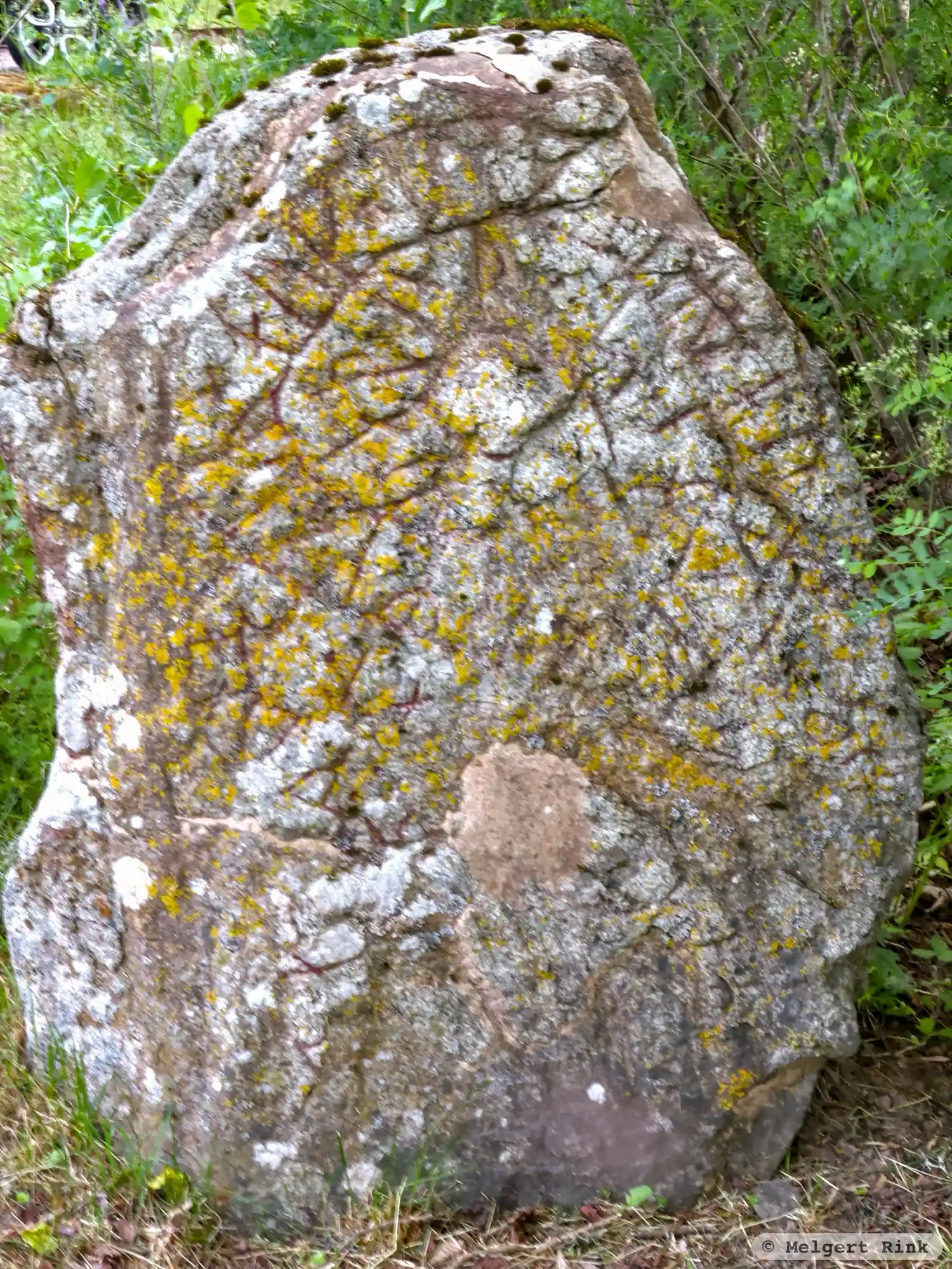 Piedra rúnica Sö234, L2015:6308 en Sorunda parroquia, Nynäshamn municipio