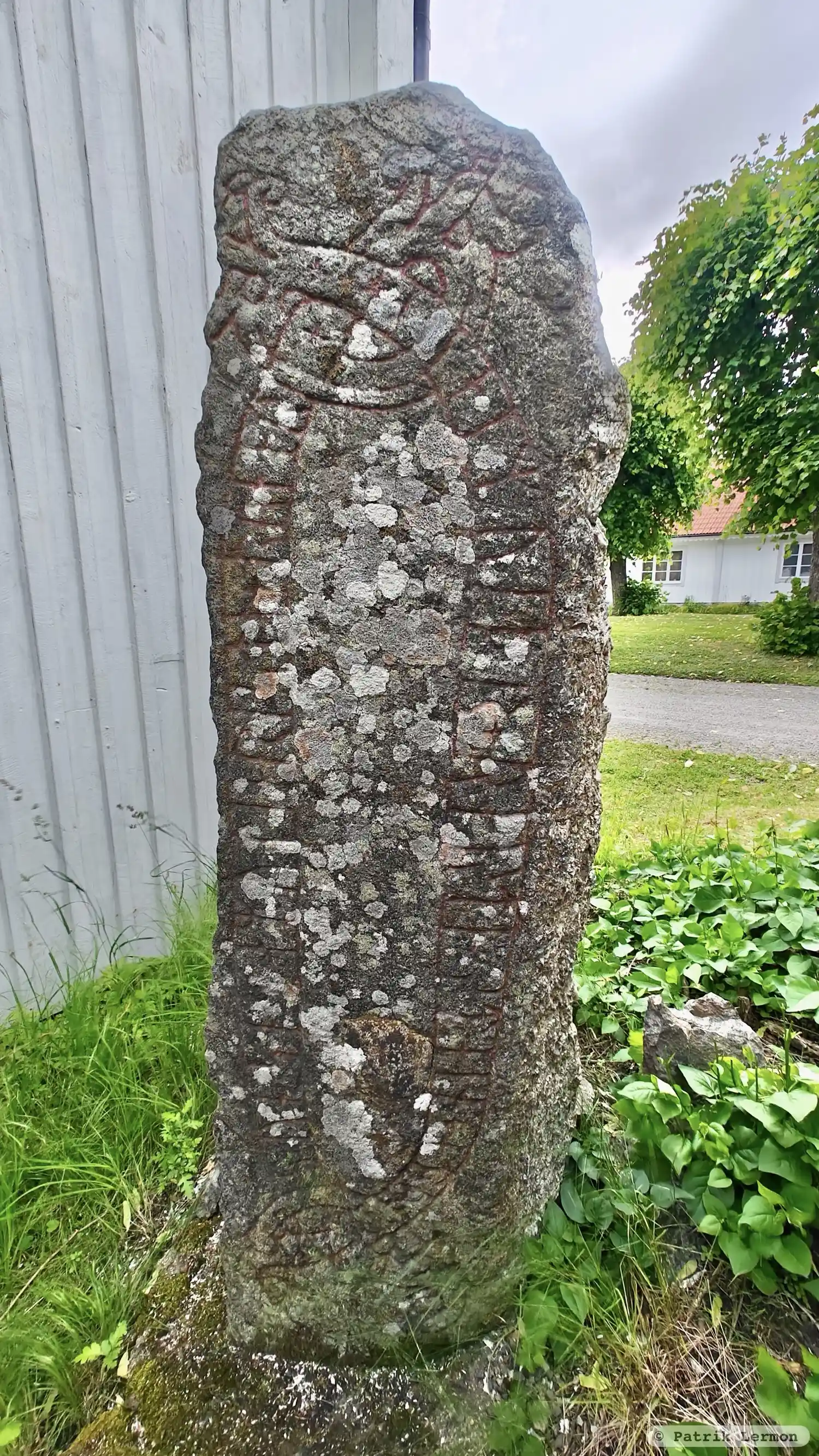 Runenstein Sö268, L2014:3556 in Österhaninge kirchspiel, Haninge gemeinde