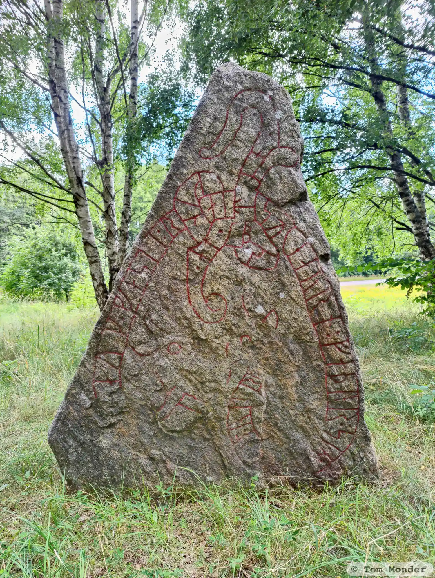 Rune-stone Sö306, L2015:2803 in Salem parish, Salem municipality
