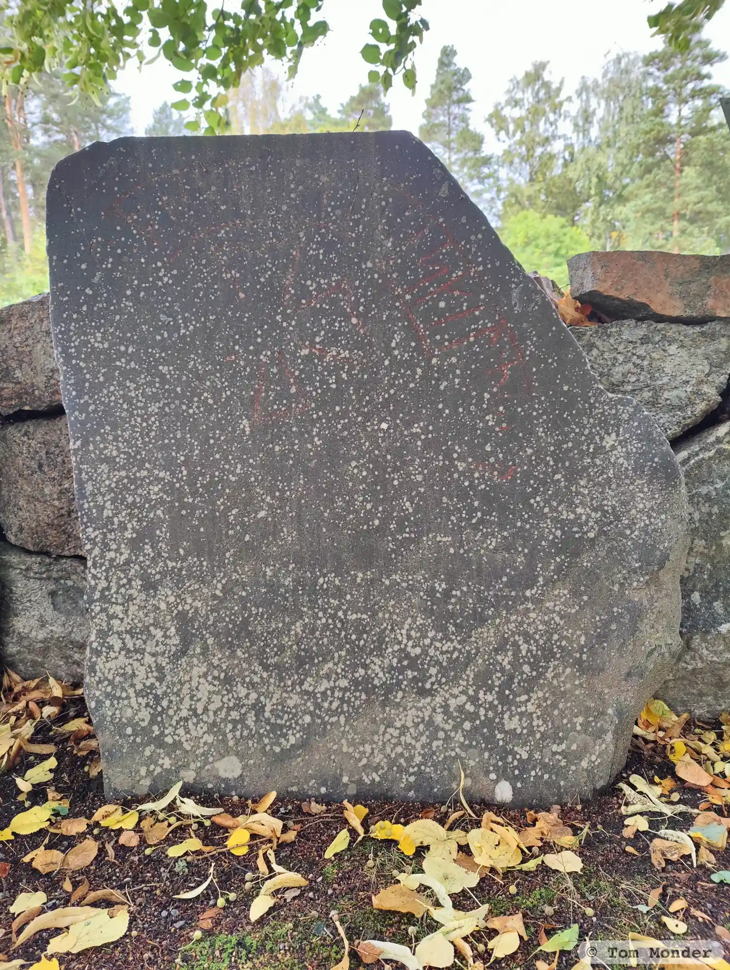 Rune-stone SöFv1969;298, L1984:4438 in Kjula parish, Eskilstuna municipality