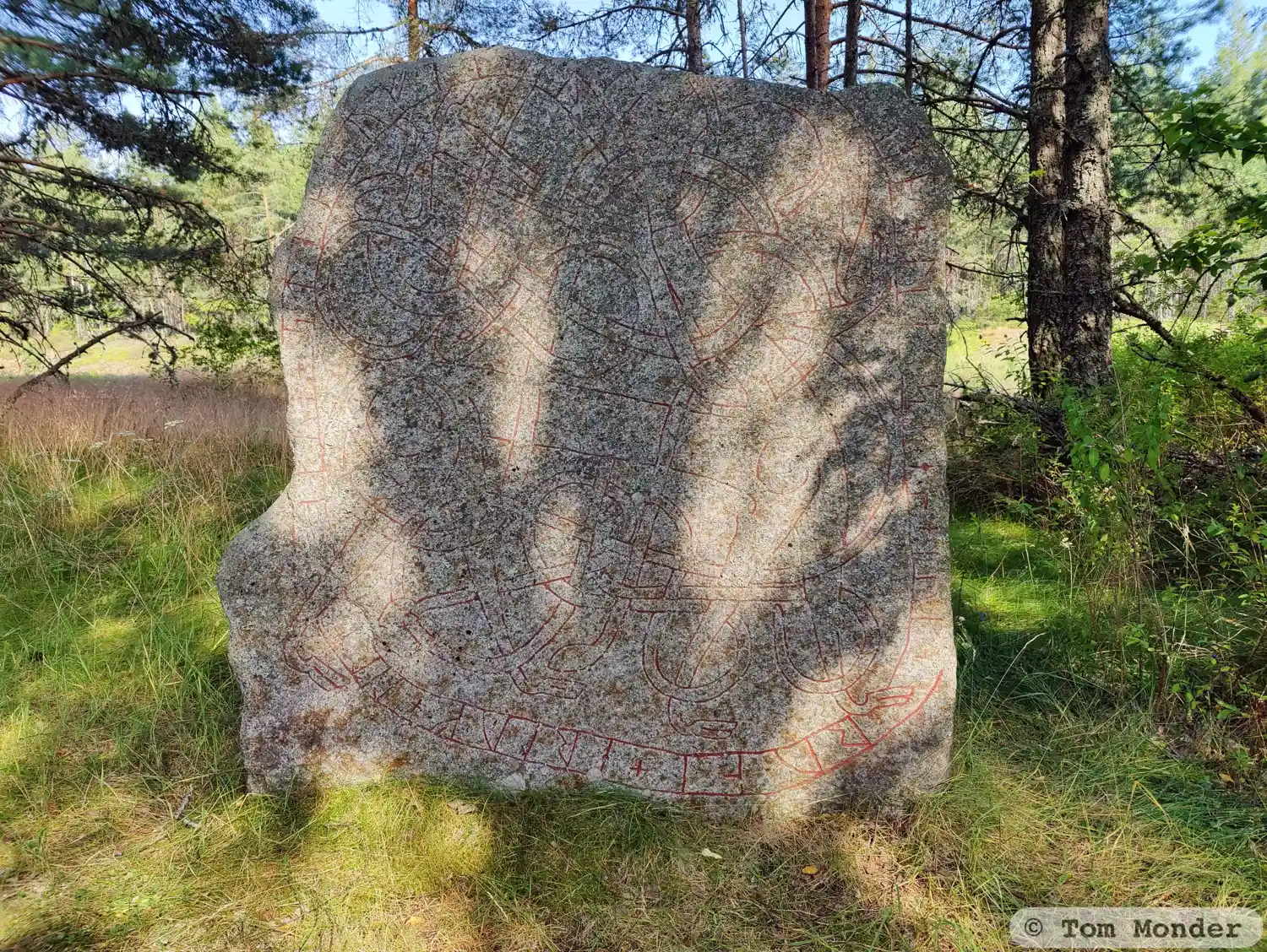 Rune inscriptions in Västerlövsta parish