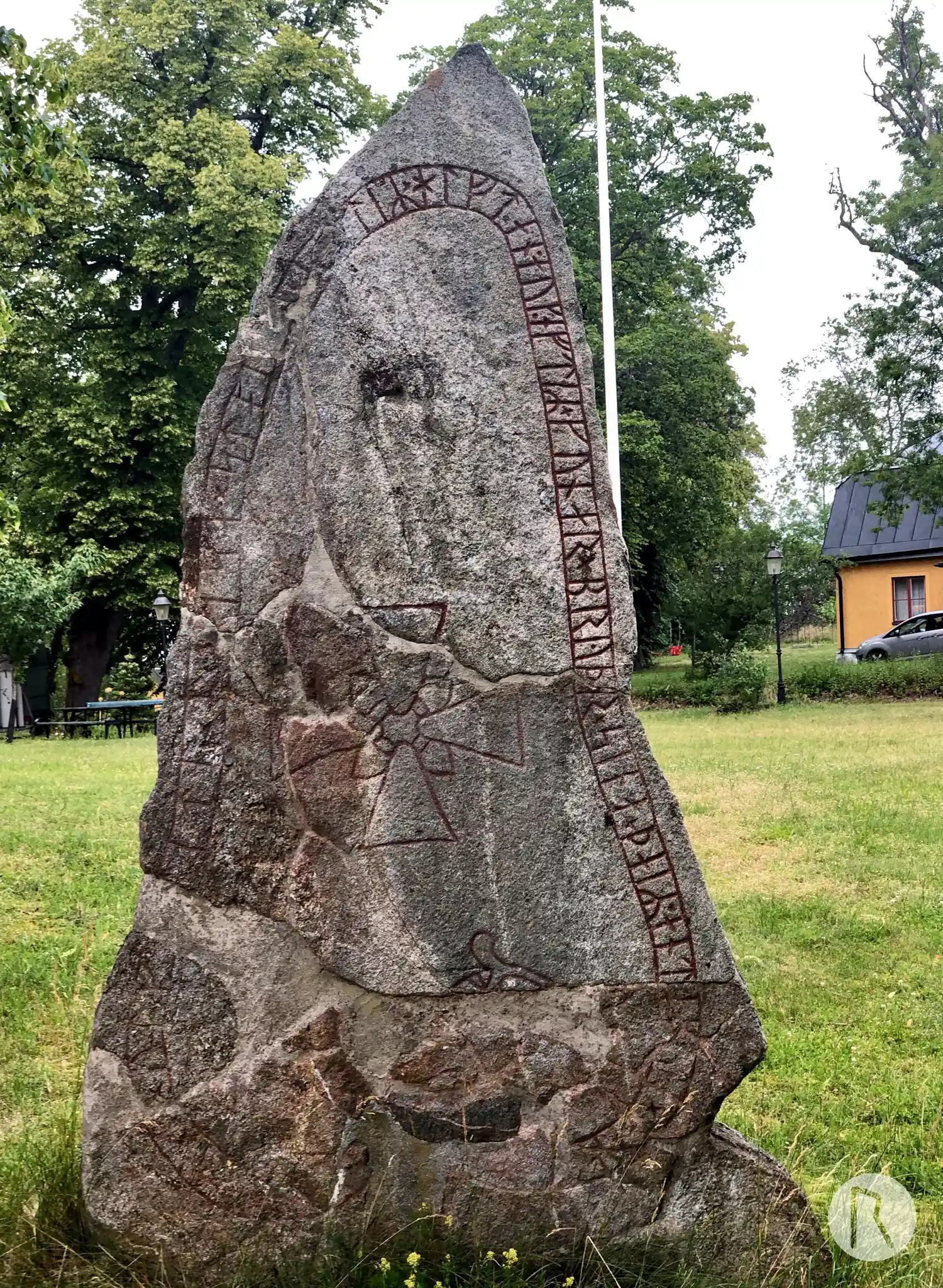 Rune-stone U153, L2014:1327 in Täby parish, Täby municipality