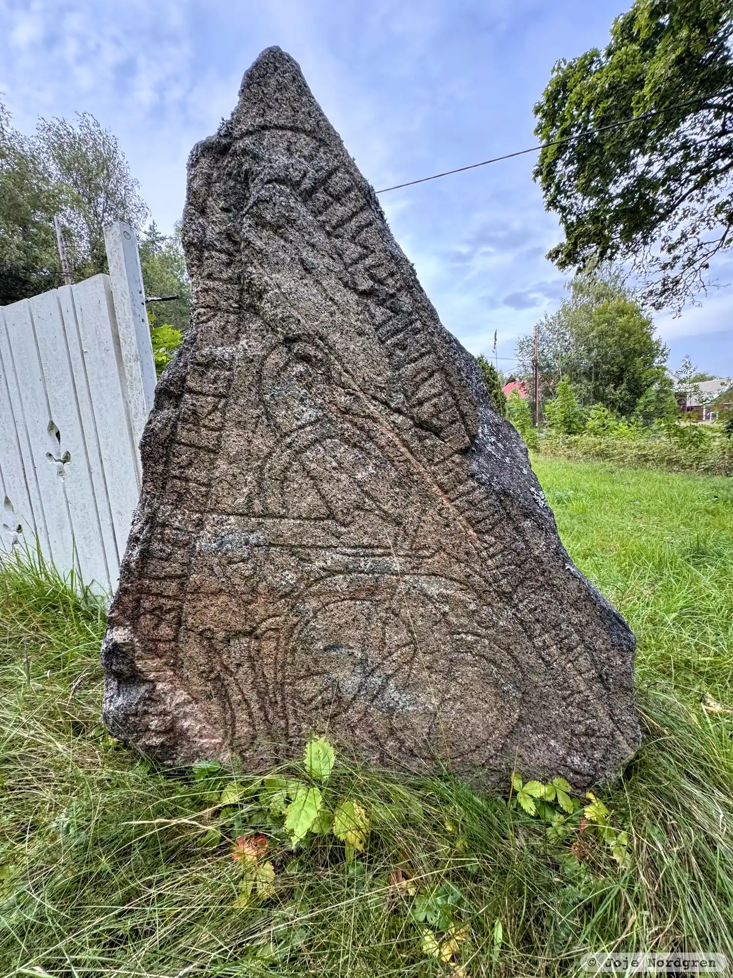 Rune-stone U233, L2014:1737 in Vallentuna parish, Vallentuna municipality
