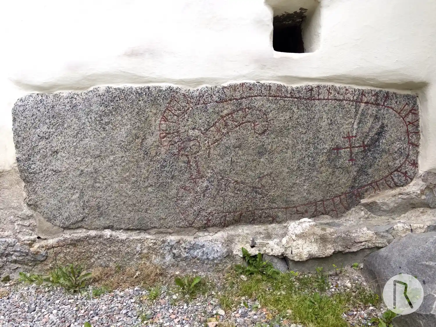 Pierre runique U25, L2016:283 à Hilleshög paroisse, Ekerö commune