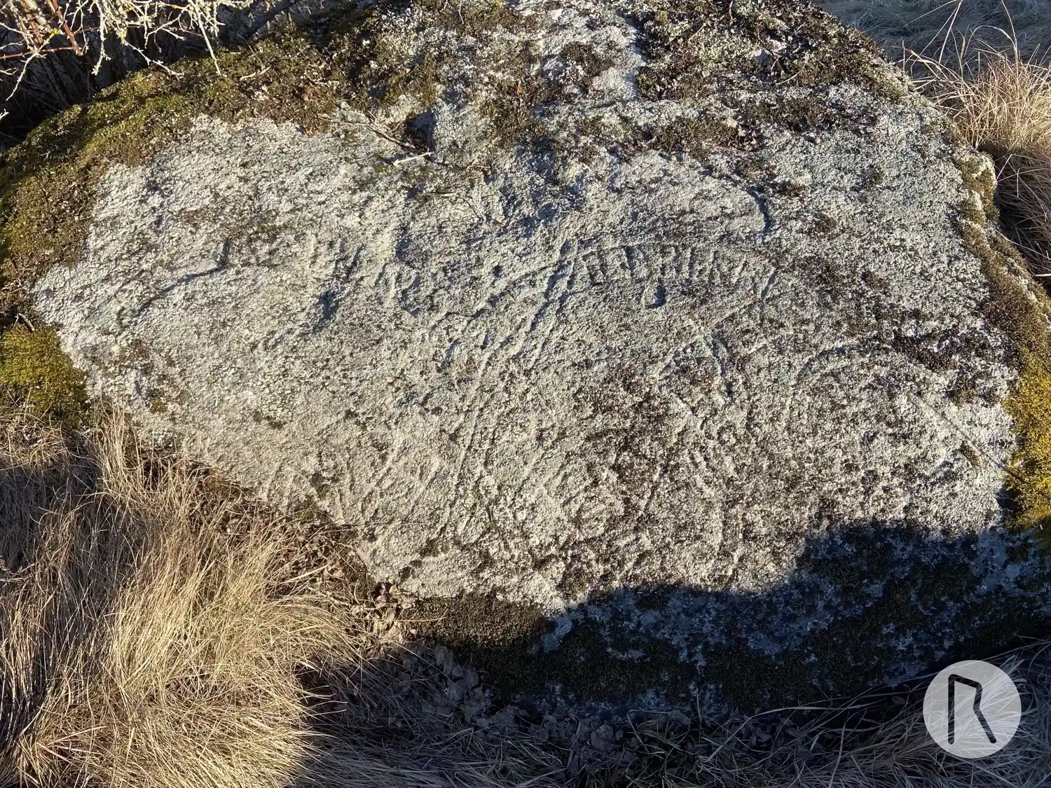 Рунічний камінь U307, L2015:5459 у Skånela парафія, Sigtuna муніципалітет