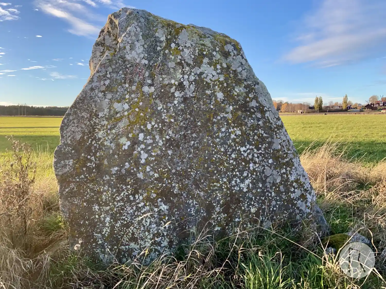 Рунічний камінь U34, L2015:8017 у Sånga парафія, Ekerö муніципалітет