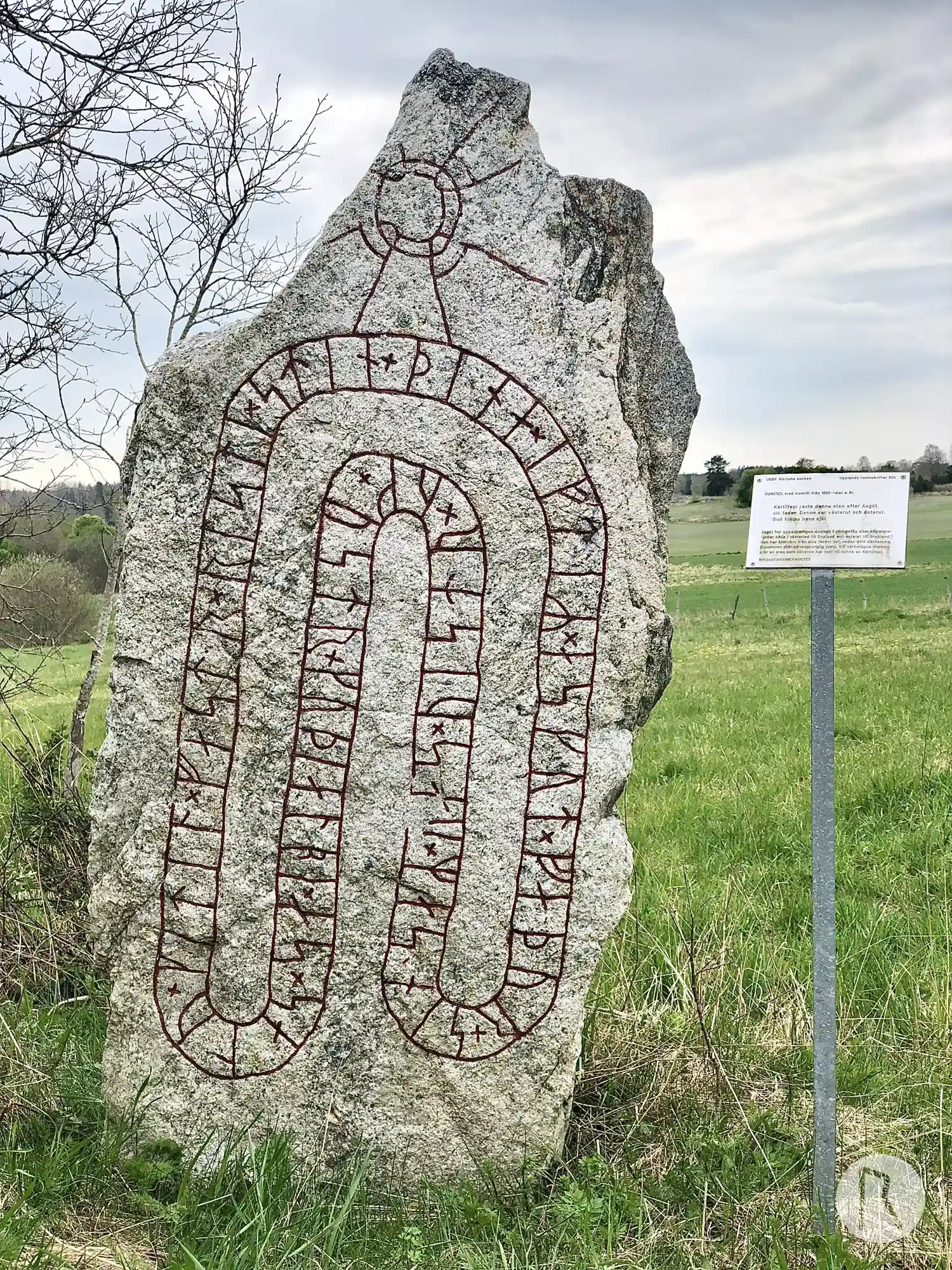 Rune-stone U504, L2016:4314 in Närtuna parish, Norrtälje municipality