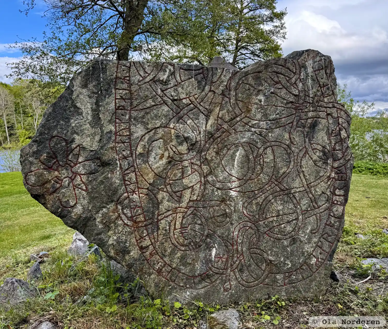 Rune-stone U604, L2015:7172 in Kungsängen parish, Upplands-Bro municipality