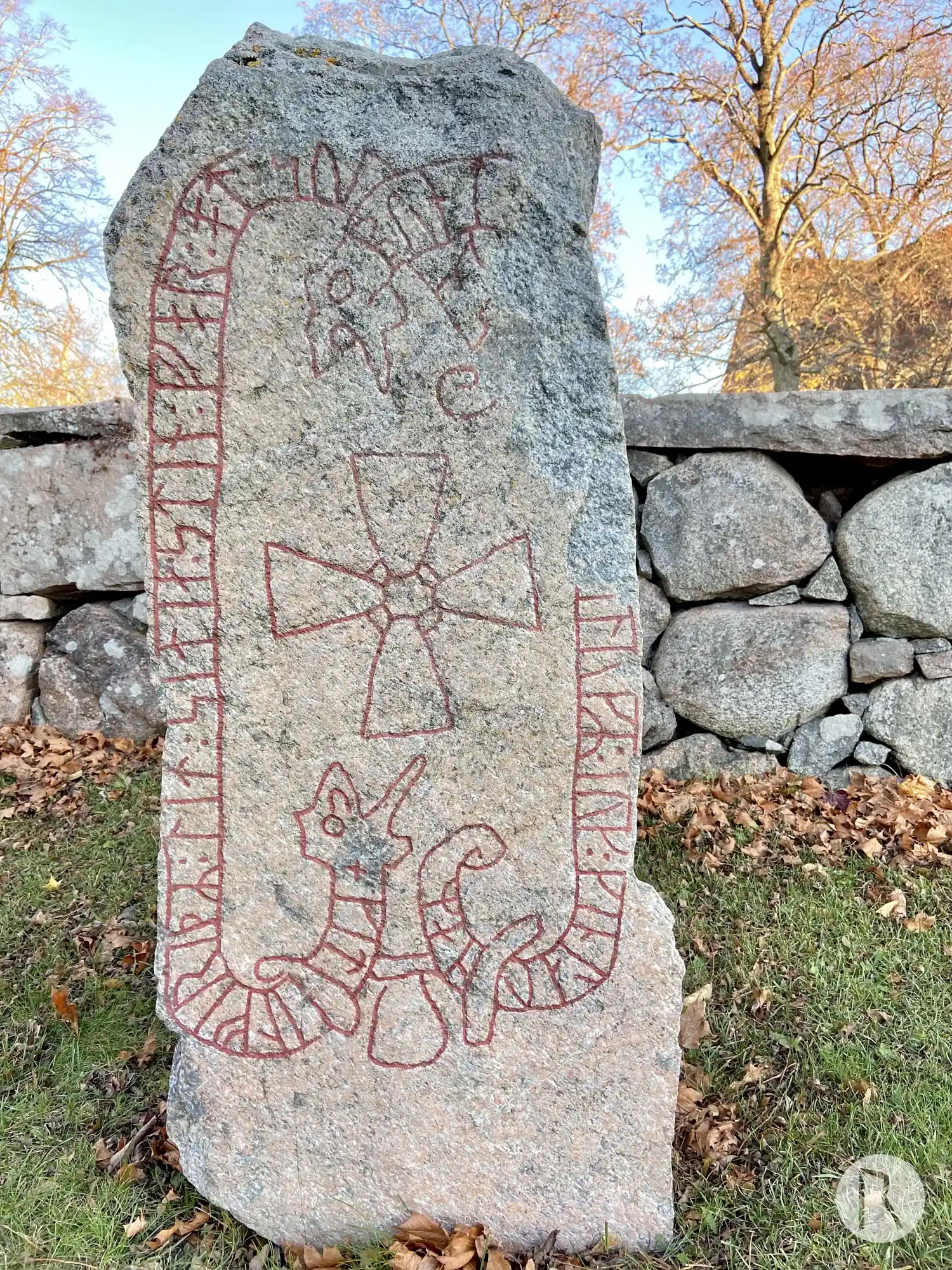 Rune-stone U964, L1941:3919 in Vaksala parish, Uppsala municipality