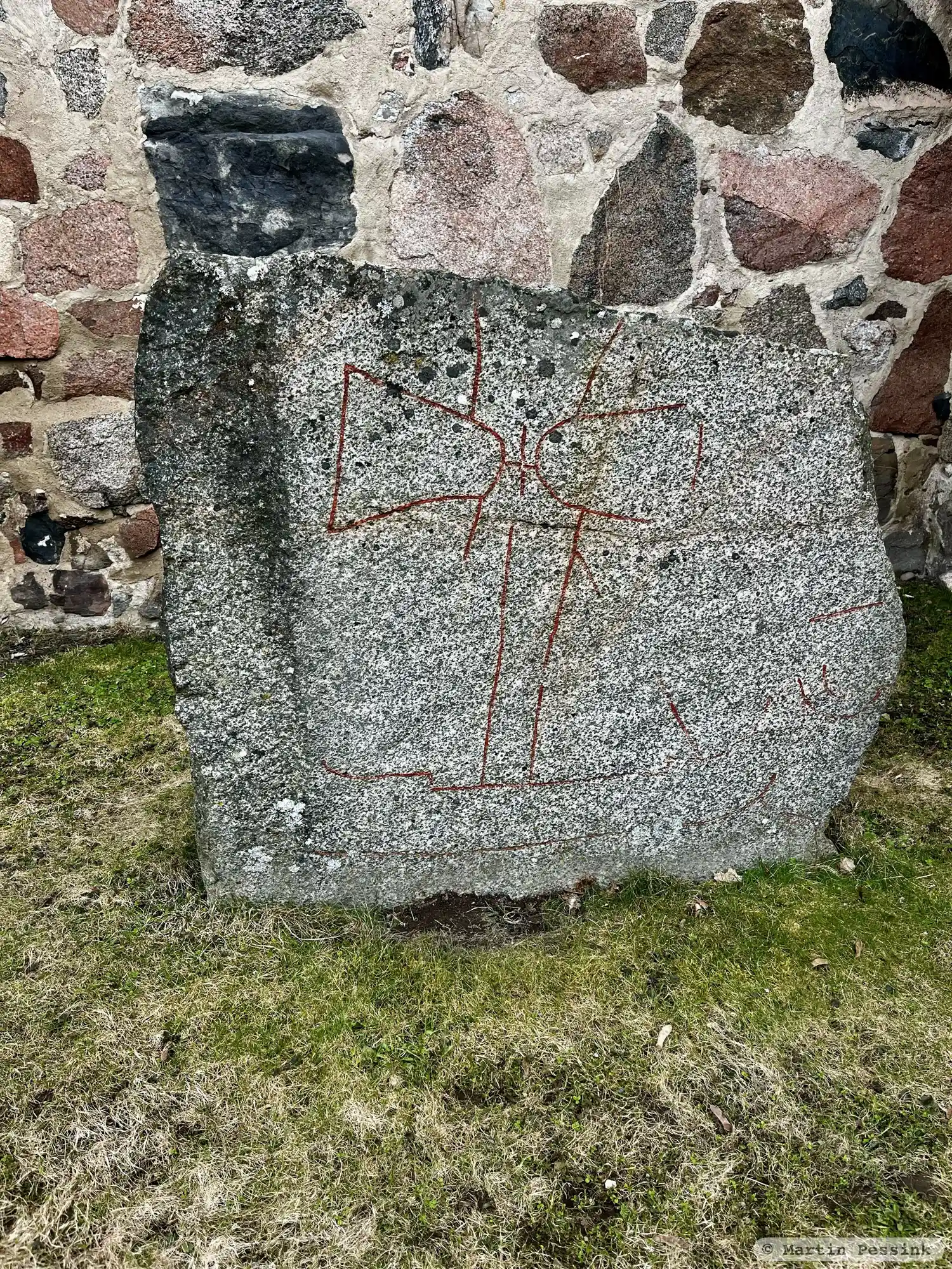 Rune-stone U979, L1941:2811 in Uppsala parish, Uppsala municipality