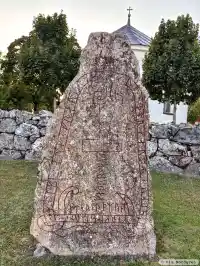 Runsten Sö111, L1983:992