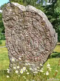 Runsten Sö229, L2015:6342