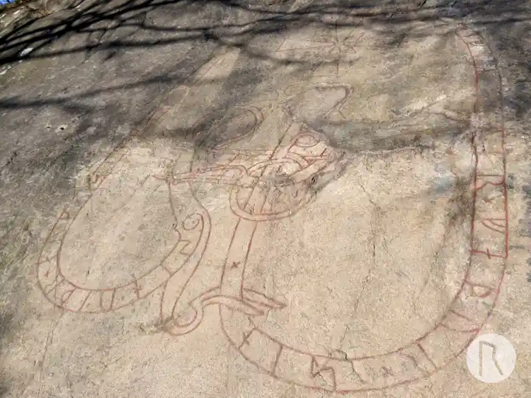 Fotografi av Runhäll U58, L2013:1260 taget av Niklas Vackerdag