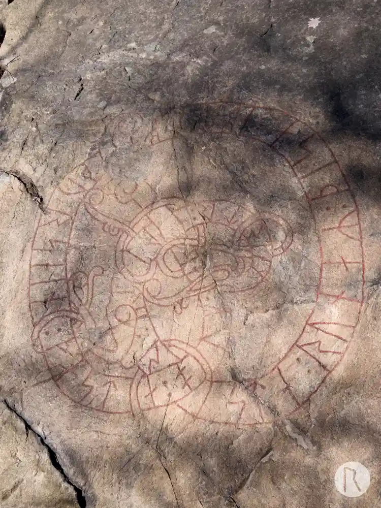 Fotografi av Runhäll U59, L2013:1861 taget av Niklas Vackerdag