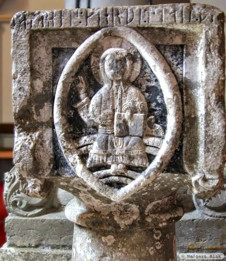 Fotografi av Runristning G329 - G330 - G331 - G332 - G333, L1977:5575 taget av Melgert Rink