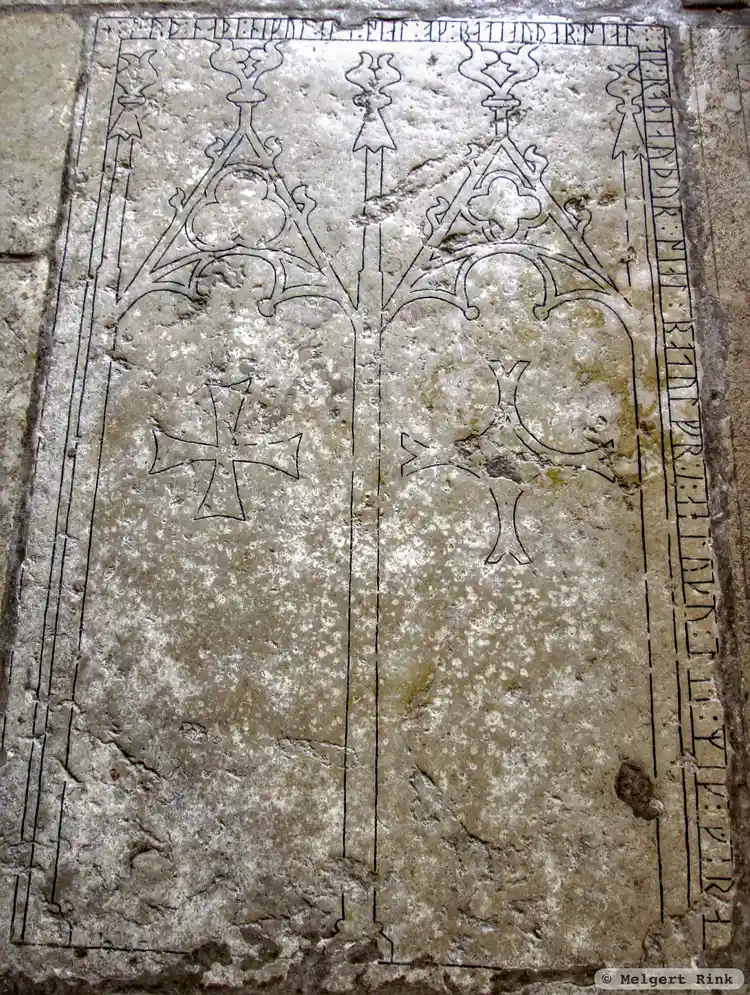 Fotografi av Runristning i gravkontext G292,  taget av Melgert Rink