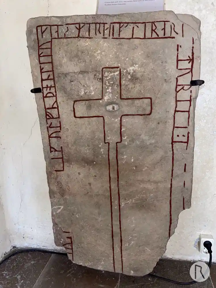 Fotografi av Runristning U64, L2012:316 taget av Niklas Vackerdag