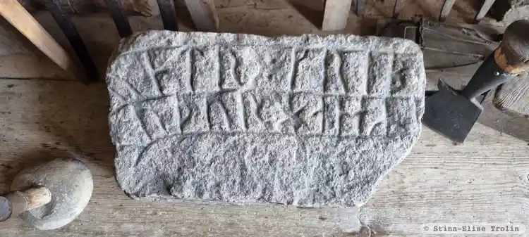 Fotografi av Runsten Hs16 - Hs17, L1951:923 taget av Stina-Elise Trolin