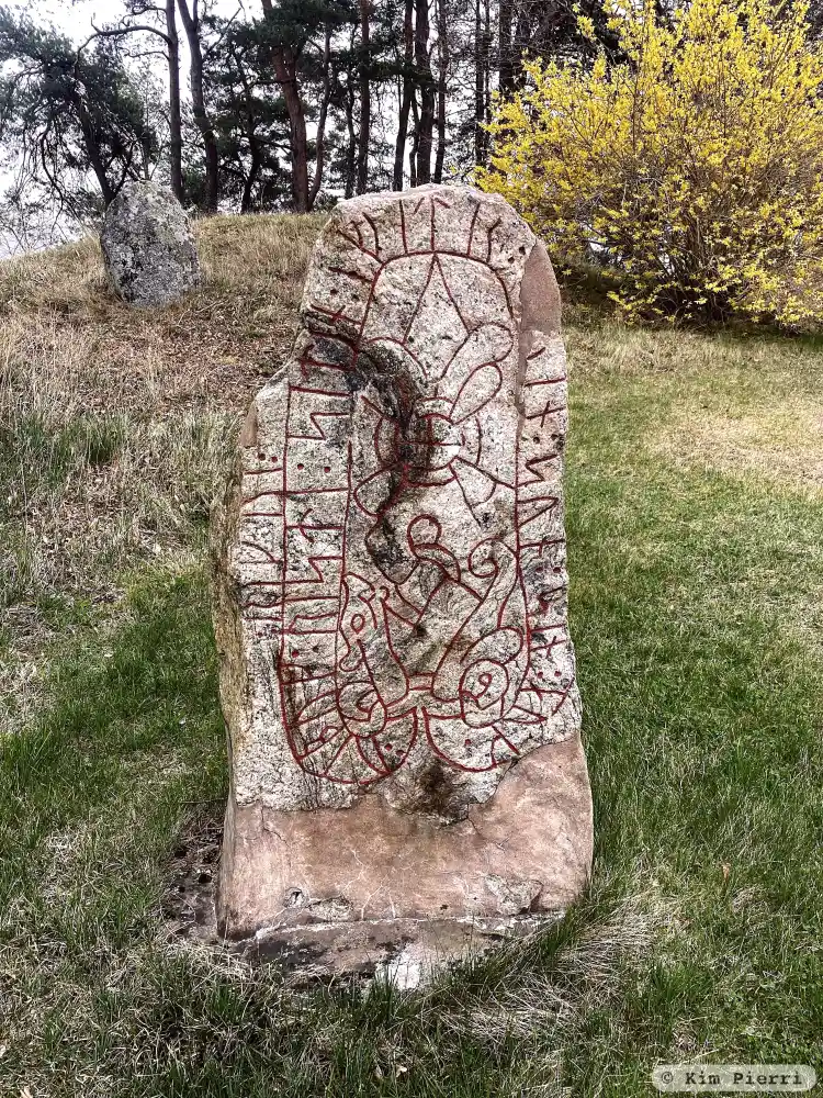 Fotografi av Runsten Nä14, L1980:3851 taget av Kim Pierri