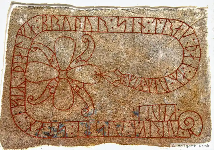 Fotografi av Runsten Ög111, L2011:2768 taget av Melgert Rink