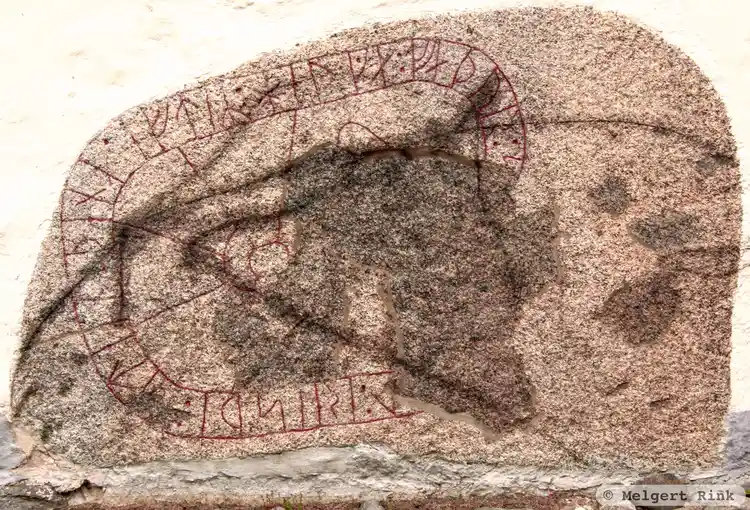 Fotografi av Runsten Ög144, L2009:3105 taget av Melgert Rink