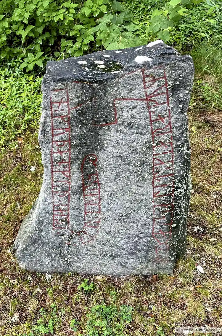 Fotografi av Runsten Ög154, L2010:2176 taget av Kenth Granberg