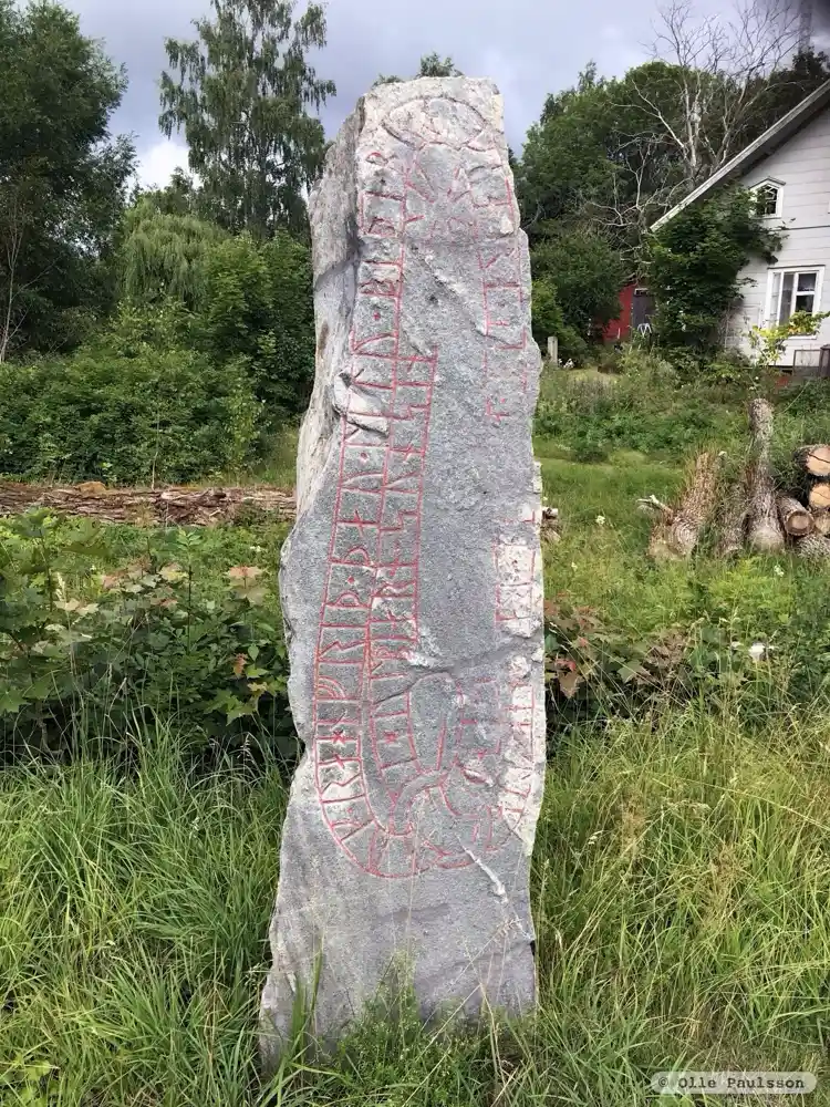 Fotografi av Runsten Sö141, L1984:5900 taget av Olle Paulsson