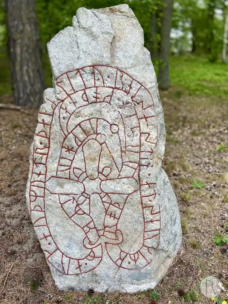 Fotografi av Runsten Sö209, L1983:9129 taget av Niklas Vackerdag