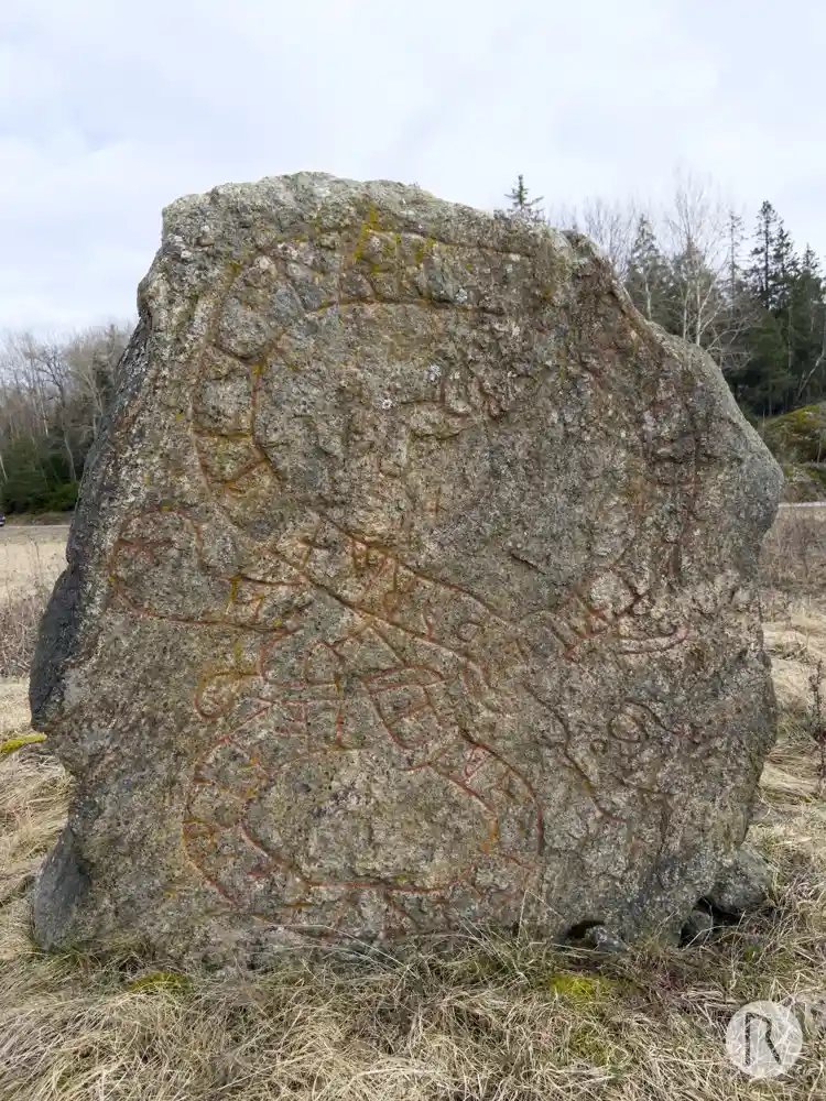 Fotografi av Runsten Sö272, L2014:4020 taget av Niklas Vackerdag