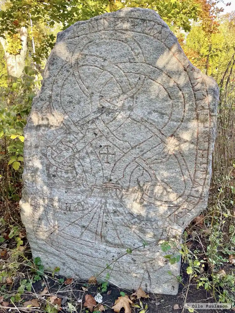 Fotografi av Runsten U1052, L1944:5630 taget av Olle Paulsson