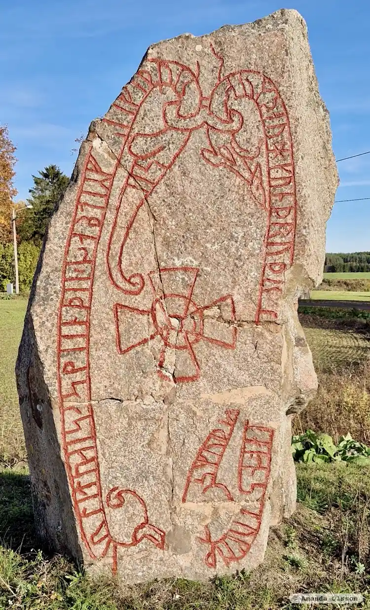 Fotografi av Runsten U1145, L1942:5463 taget av Amanda Olsson