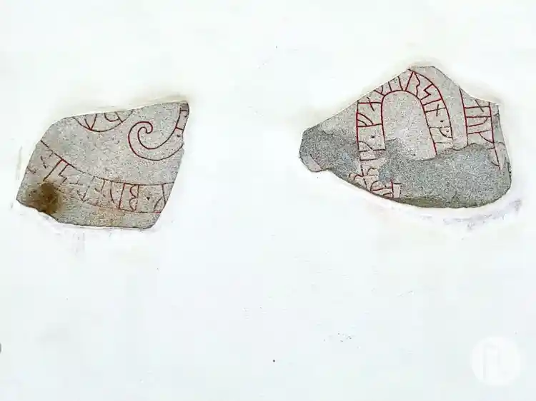 Fotografi av Runsten U20, L2017:8428 taget av Niklas Vackerdag