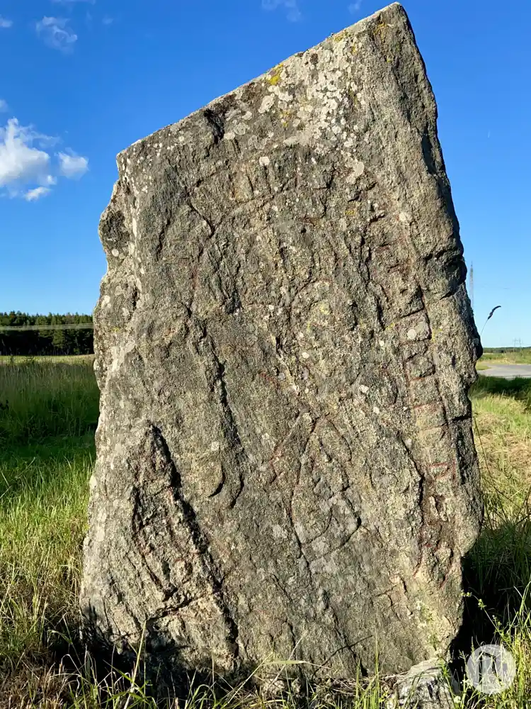 Fotografi av Runsten U247, L2014:1744 taget av Niklas Vackerdag