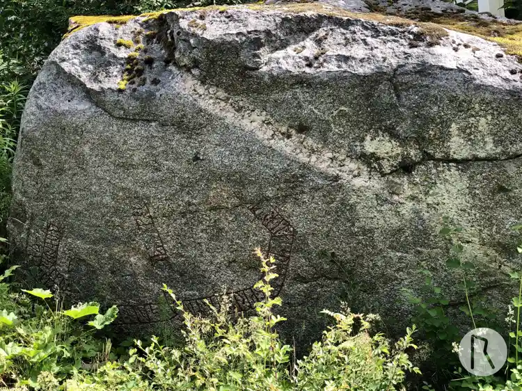 Fotografi av Runsten U392, L2015:3005 taget av Niklas Vackerdag