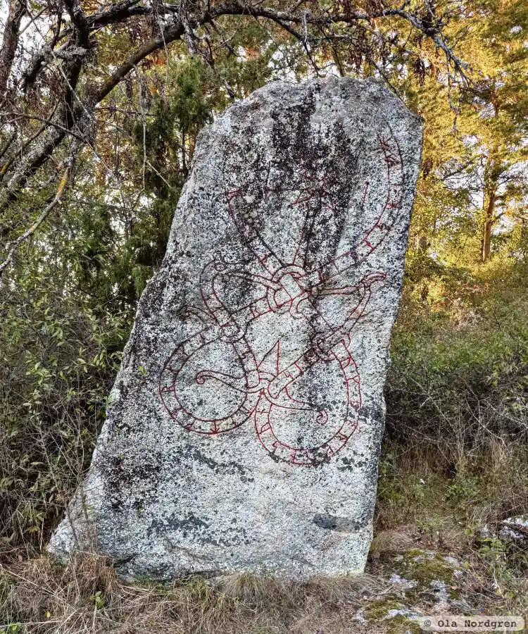 Fotografi av Runsten U459, L2017:4272 taget av Ola Nordgren
