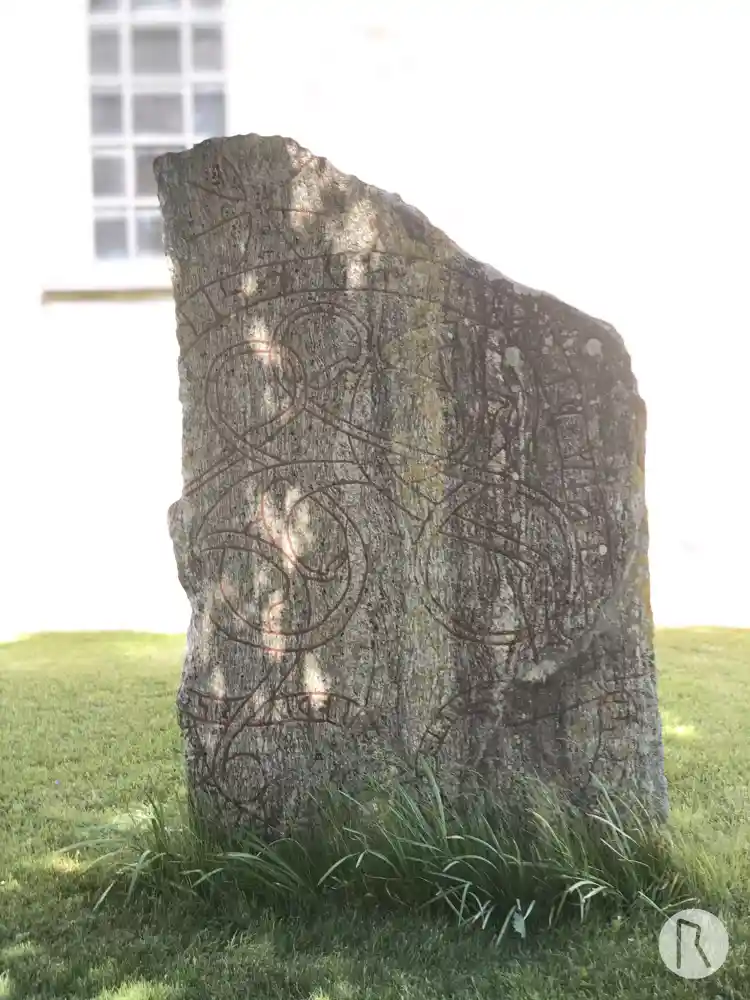 Fotografi av Runsten U48, L2016:5107 taget av Niklas Vackerdag