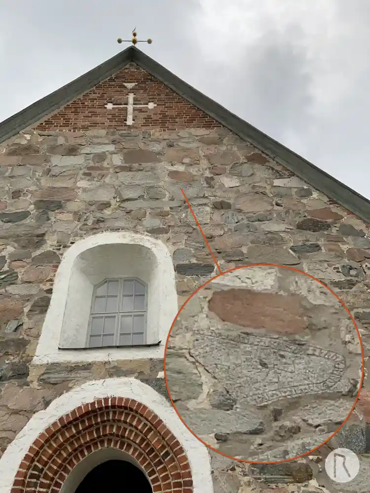 Fotografi av Runsten U517, L2016:9298 taget av Niklas Vackerdag