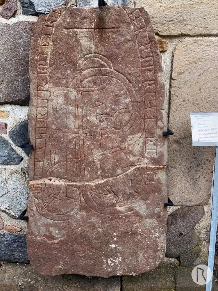 Fotografi av Runsten U540, L2016:2073 taget av Niklas Vackerdag