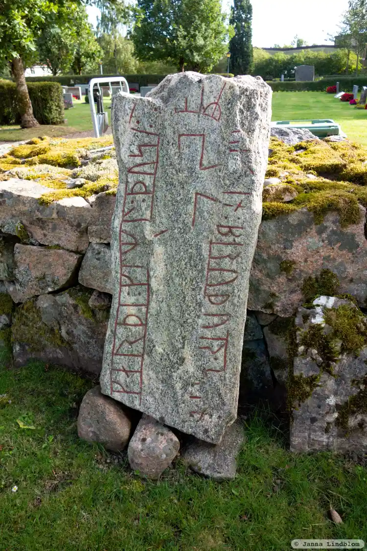Fotografi av Runsten Vg176, L1966:1844 taget av Janna Lindblom