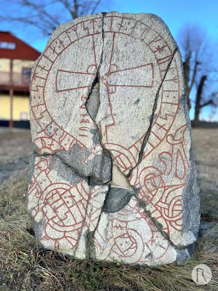 Fotografi av Runsten Viblestenarna, U91, L2017:9618 taget av Niklas Vackerdag